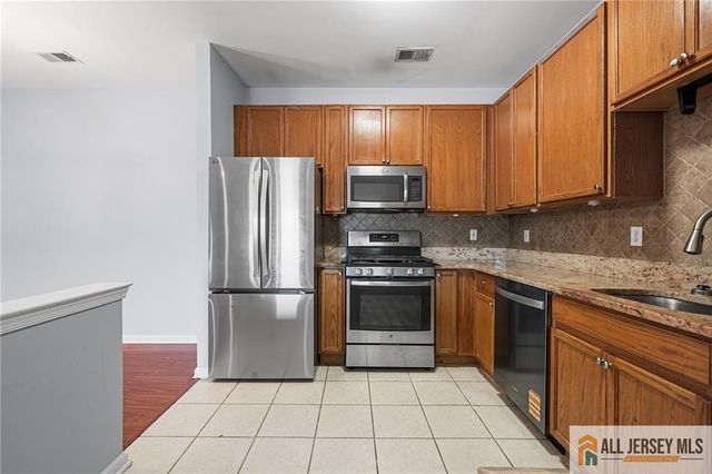 131 Frank Court 131, South Plainfield, NJ 07080