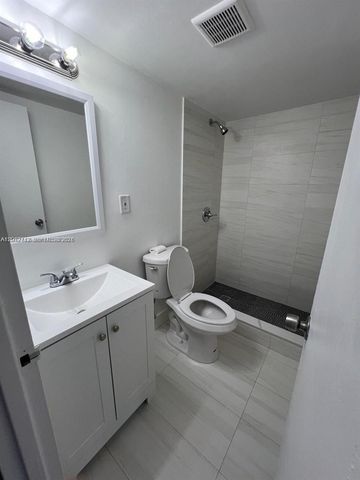 6133 SW 69th St 38, South Miami, FL 33143