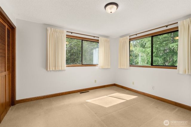 6821 Foothill Loop SW, Olympia, WA 98512