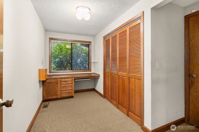 6821 Foothill Loop SW, Olympia, WA 98512