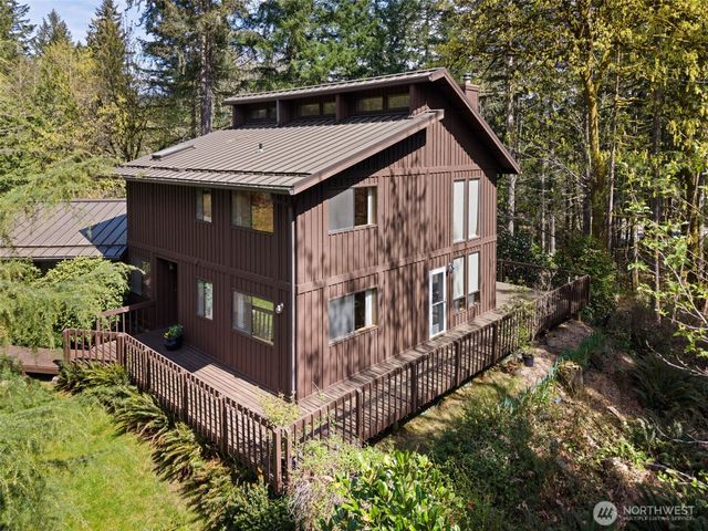 6821 Foothill Loop SW, Olympia, WA 98512