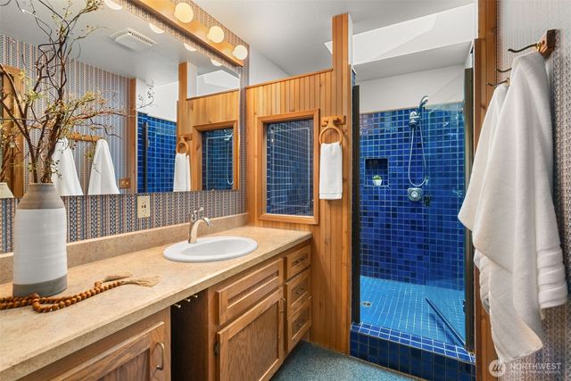 6821 Foothill Loop SW, Olympia, WA 98512