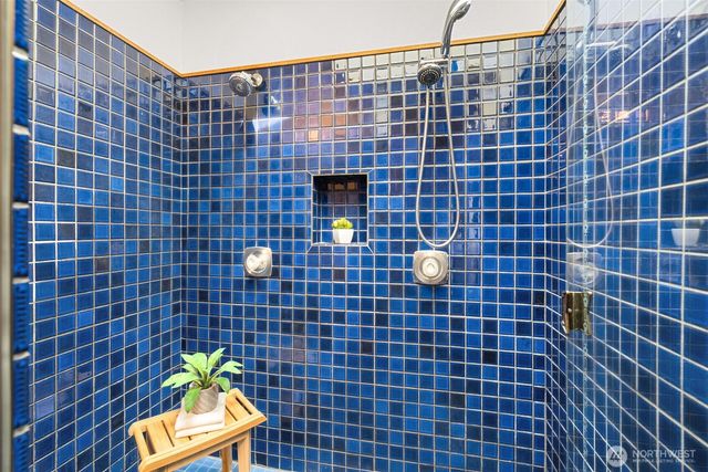 6821 Foothill Loop SW, Olympia, WA 98512