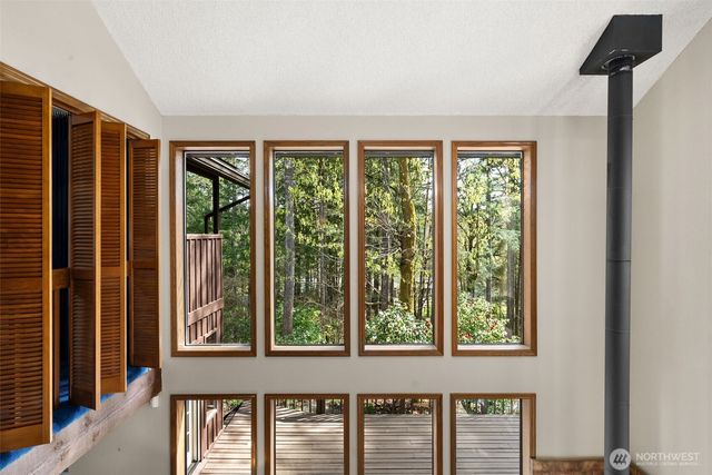 6821 Foothill Loop SW, Olympia, WA 98512