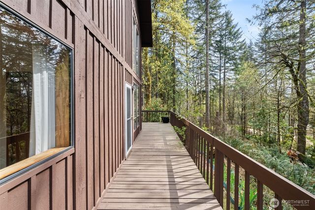 6821 Foothill Loop SW, Olympia, WA 98512