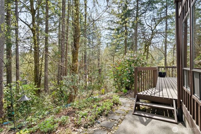 6821 Foothill Loop SW, Olympia, WA 98512