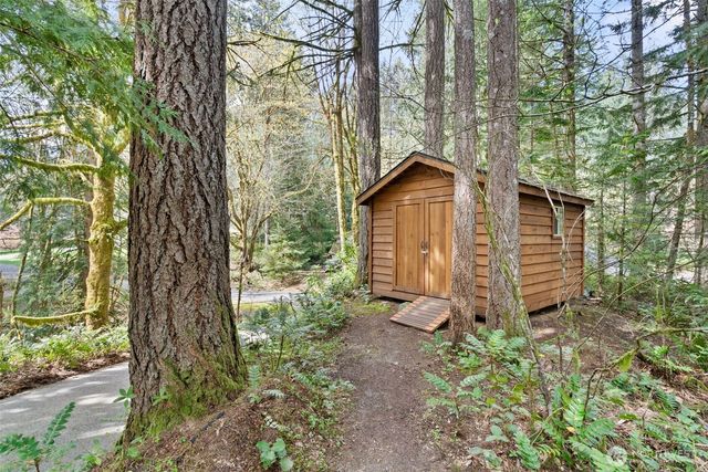 6821 Foothill Loop SW, Olympia, WA 98512