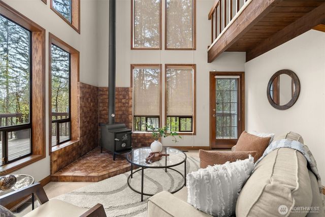 6821 Foothill Loop SW, Olympia, WA 98512