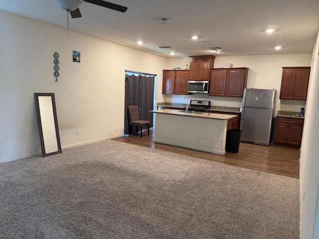 731 Sandstone, Stockton, CA 95206