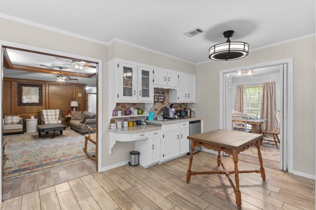 105 Jena Ln., Lumberton, TX 77657