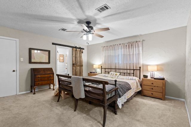 105 Jena Ln., Lumberton, TX 77657