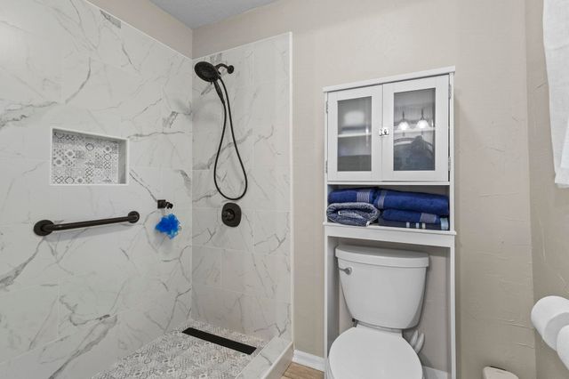 105 Jena Ln., Lumberton, TX 77657