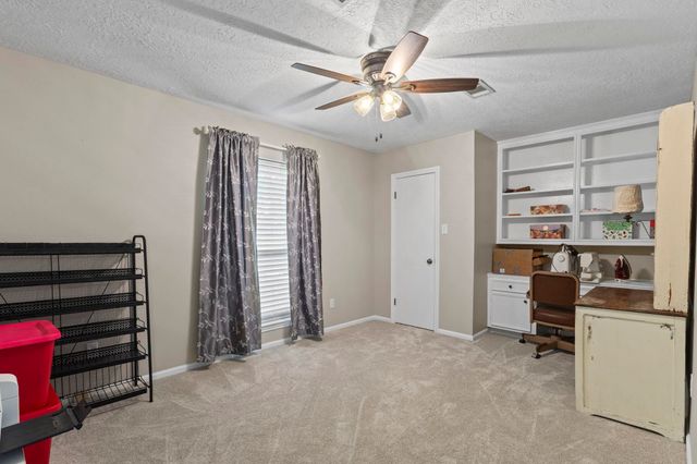 105 Jena Ln., Lumberton, TX 77657