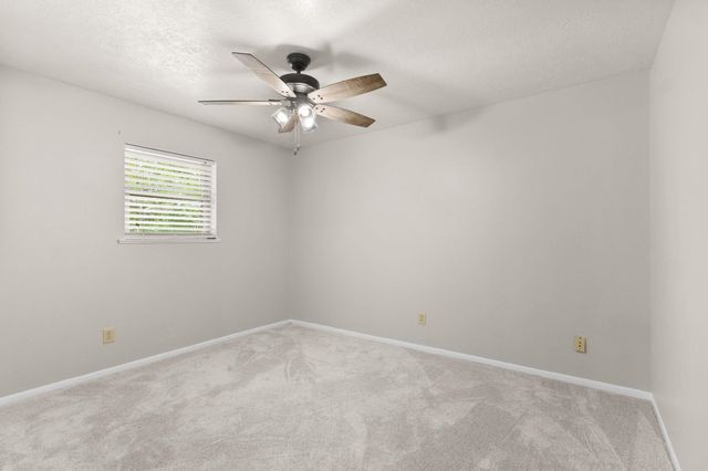 105 Jena Ln., Lumberton, TX 77657