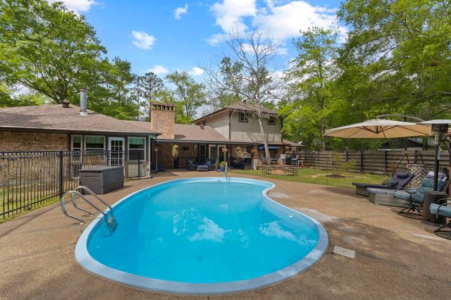 105 Jena Ln., Lumberton, TX 77657