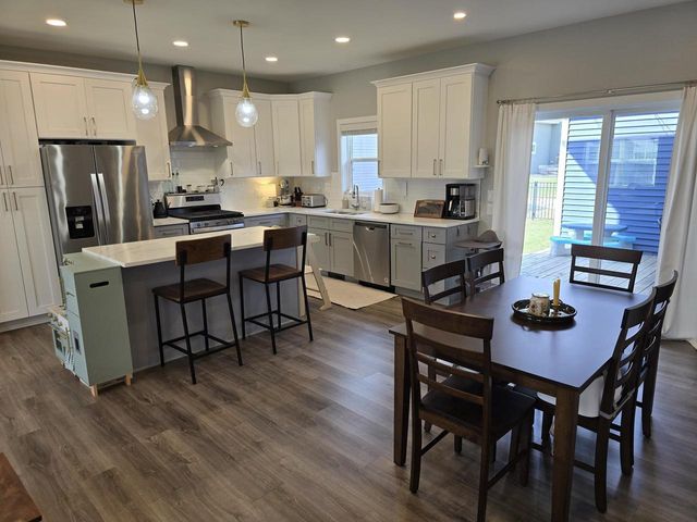 4886 Tat Soi Road, Fitchburg, WI 53711