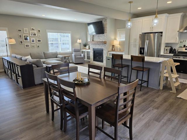 4886 Tat Soi Road, Fitchburg, WI 53711