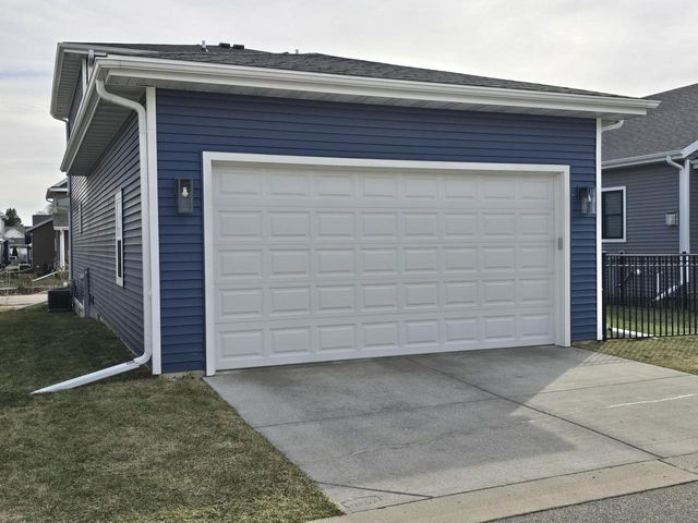 4886 Tat Soi Road, Fitchburg, WI 53711