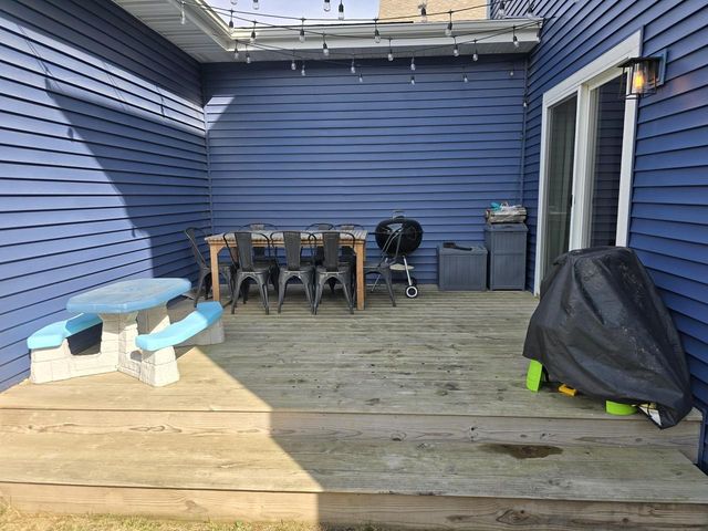 4886 Tat Soi Road, Fitchburg, WI 53711