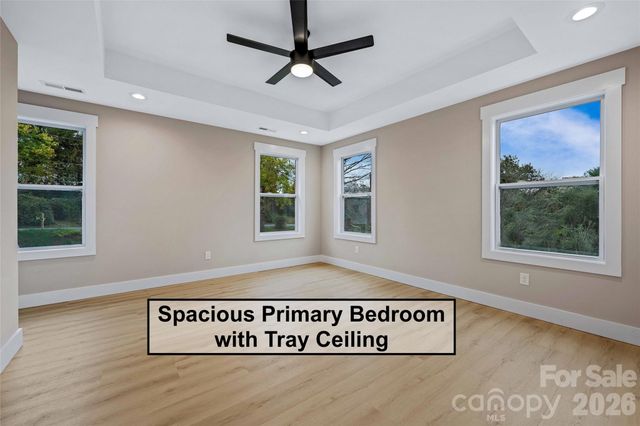 696 Beehive Road, Hendersonville, NC 28792