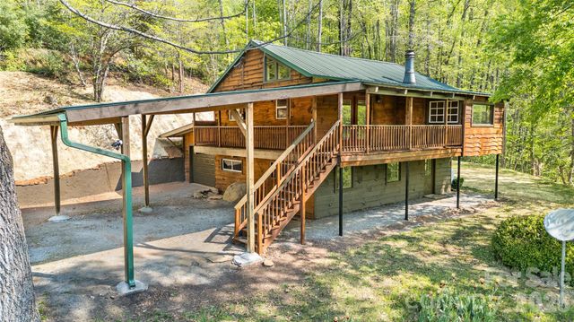 298 Timbuktu Road, Sylva, NC 28779