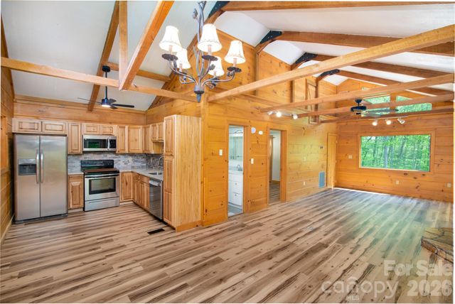 298 Timbuktu Road, Sylva, NC 28779