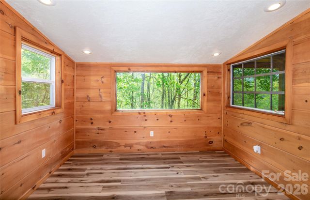 298 Timbuktu Road, Sylva, NC 28779