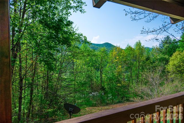 298 Timbuktu Road, Sylva, NC 28779
