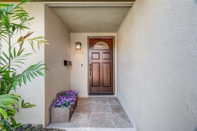 17042 Twain, Huntington Beach, CA 92649