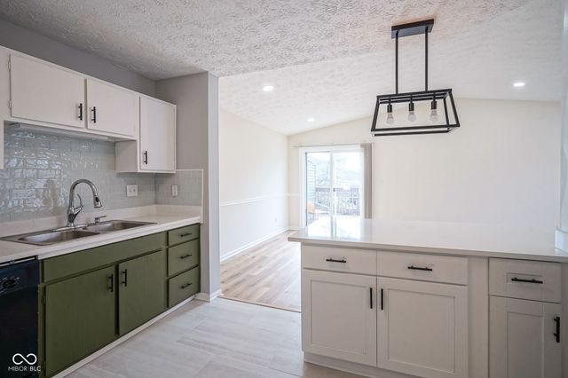 9554 Bay Vista E Drive E, Indianapolis, IN 46250