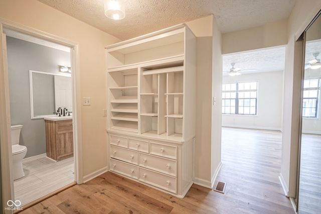 9554 Bay Vista E Drive E, Indianapolis, IN 46250