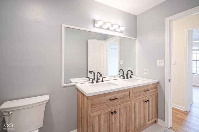 9554 Bay Vista E Drive E, Indianapolis, IN 46250