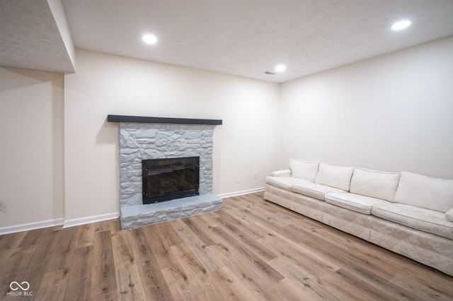 9554 Bay Vista E Drive E, Indianapolis, IN 46250