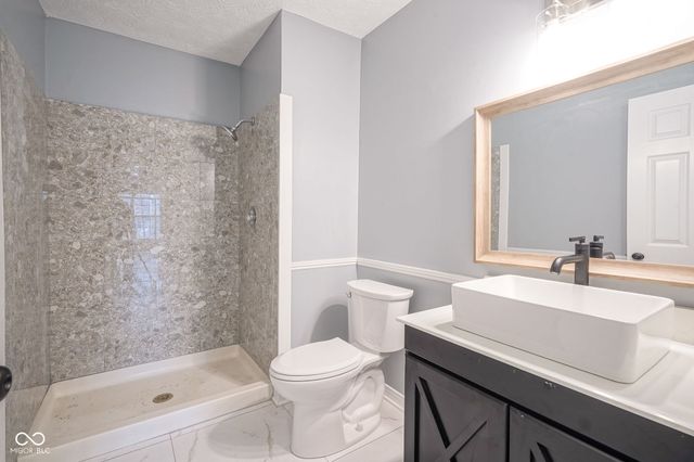 9554 Bay Vista E Drive E, Indianapolis, IN 46250