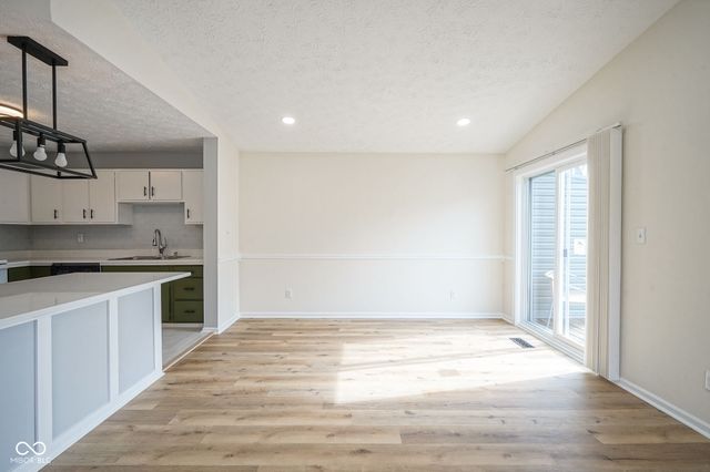 9554 Bay Vista E Drive E, Indianapolis, IN 46250