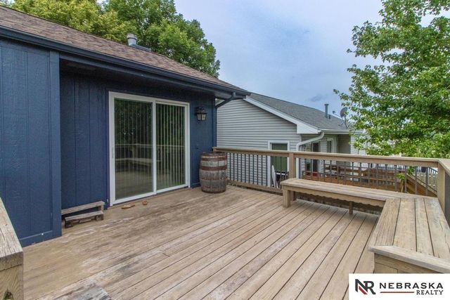 8026 Newport Avenue, Omaha, NE 68122