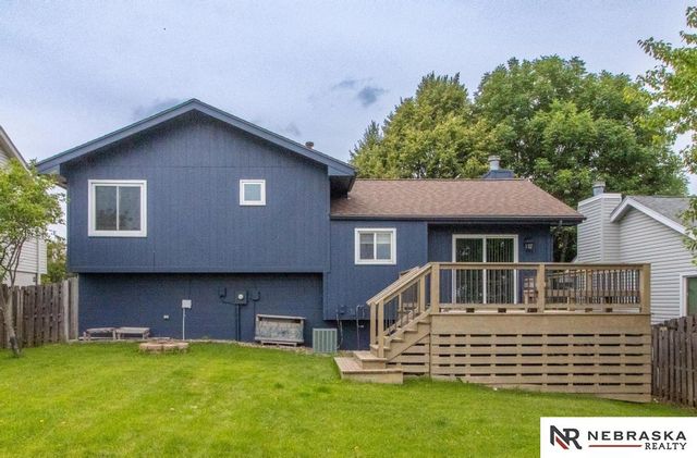 8026 Newport Avenue, Omaha, NE 68122