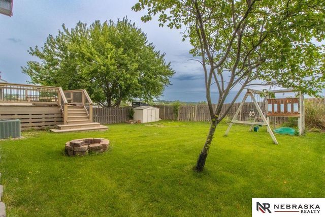 8026 Newport Avenue, Omaha, NE 68122
