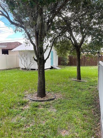 1914 W AILEEN STREET, Tampa, FL 33607