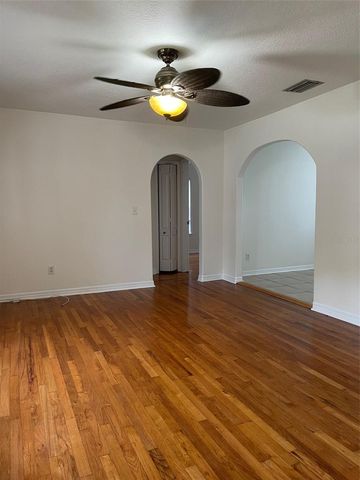 1914 W AILEEN STREET, Tampa, FL 33607
