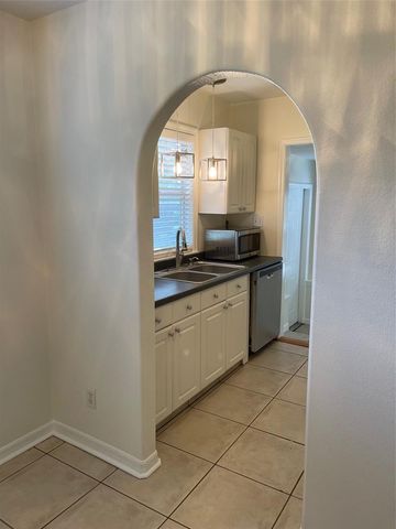 1914 W AILEEN STREET, Tampa, FL 33607