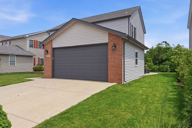 45622 Lone Pine Lane, Macomb, MI 48044