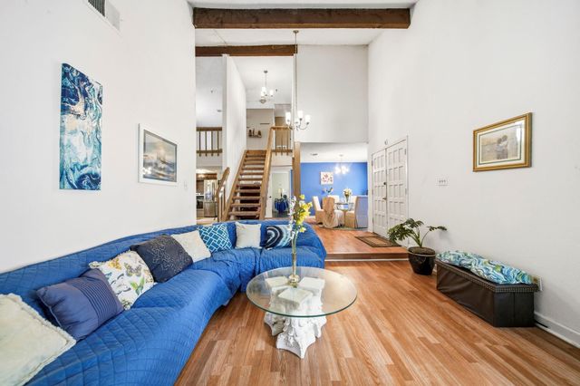 7642 Candlegreen Lane, Houston, TX 77071