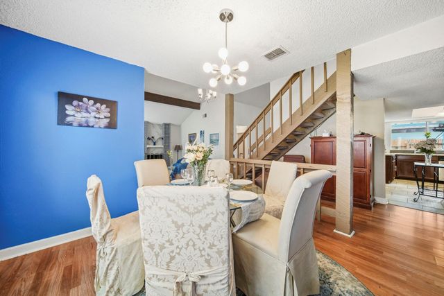 7642 Candlegreen Lane, Houston, TX 77071