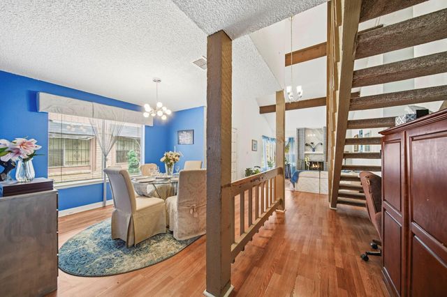 7642 Candlegreen Lane, Houston, TX 77071