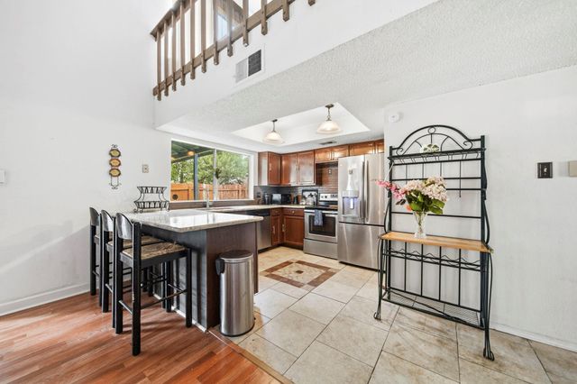 7642 Candlegreen Lane, Houston, TX 77071