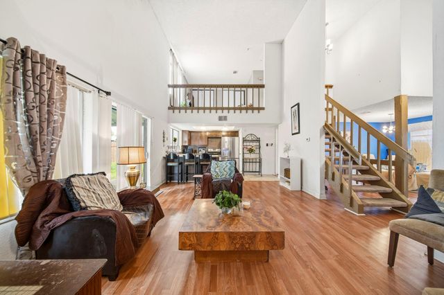 7642 Candlegreen Lane, Houston, TX 77071