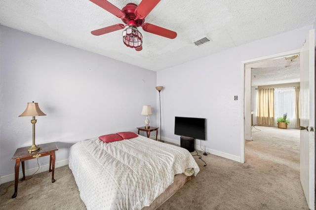 7642 Candlegreen Lane, Houston, TX 77071