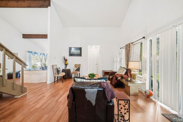 7642 Candlegreen Lane, Houston, TX 77071