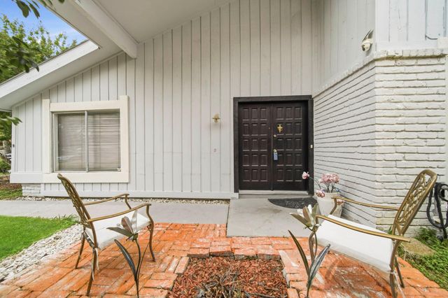 7642 Candlegreen Lane, Houston, TX 77071